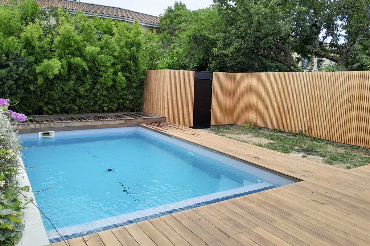 Terrasse bois coutour piscine